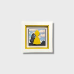 Il quadro San Gennaro Impero delle Luci di Allerìa Artigianato è un’opera che unisce sacralità, atmosfera onirica e artigianato autentico. Realizzato interamente a mano in legno e pietra naturale, questo pezzo da 14×14 cm reinterpreta la figura del Santo Patrono di Napoli attraverso una composizione luminosa e suggestiva, ispirata alle atmosfere rarefatte e poetiche dell’Impero delle Luci.