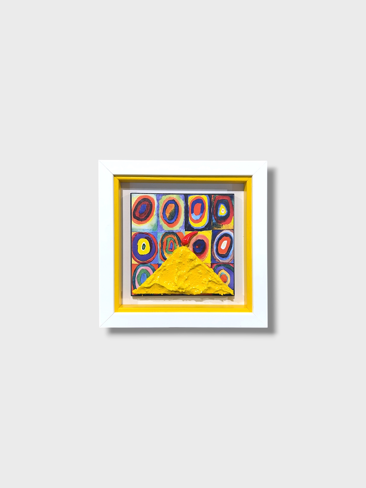 Quadro artigianale Vesuvio e Cornetto Portafortuna su sfondo stile Wassily Kandinsky. Scultura in legno e pietra 20x20 cm fatta a mano. Acquista su Alleria!